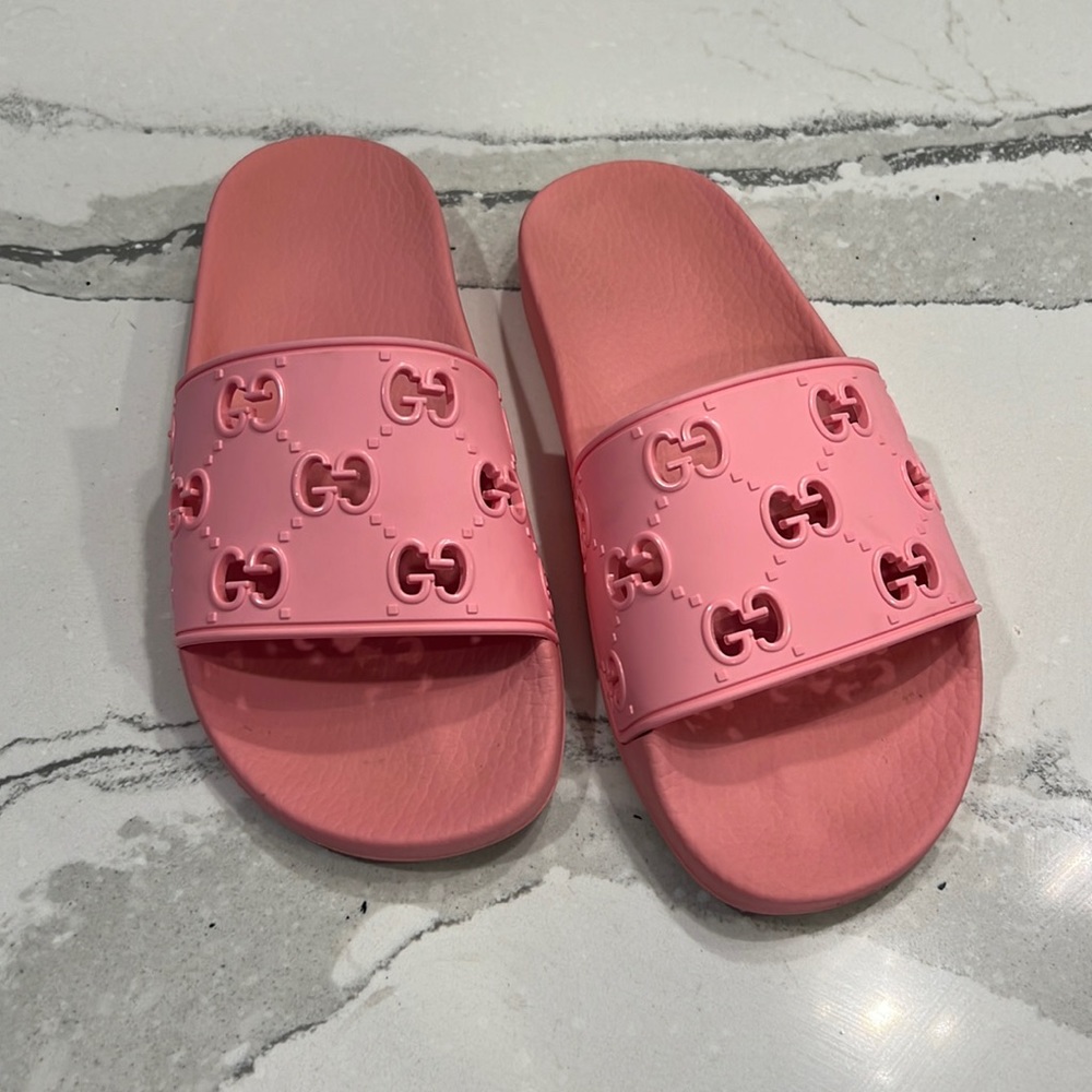 Gucci Women’s Pursuit GG Slide Sandals